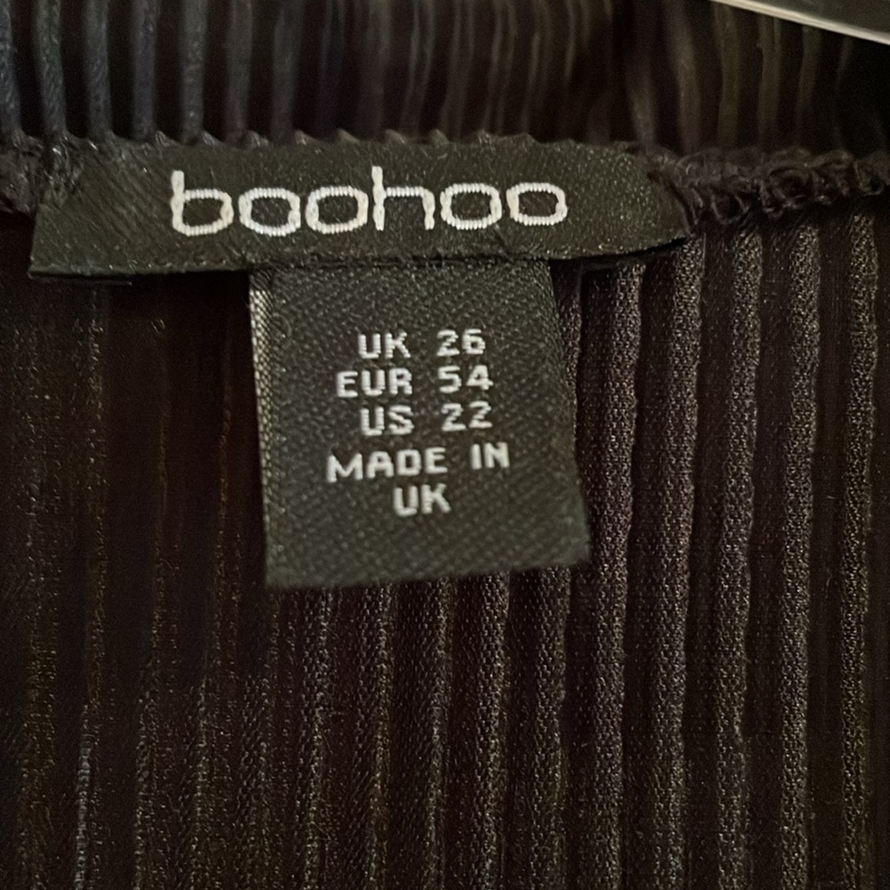 Boohoo Plisse Twist Shirt Dress - Picture 6 of 9
